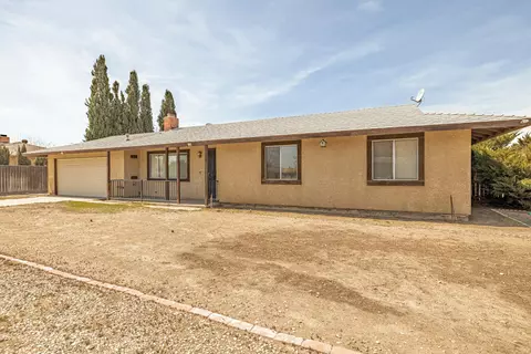 41013 Fieldspring St, Lake Los Angeles, CA 93535 photo 4