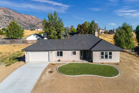 20827 Brentwood Dr, Tehachapi, CA 93561 photo 1