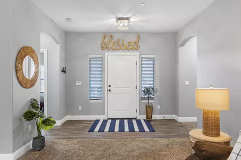 20827 Brentwood Dr, Tehachapi, CA 93561 photo 4