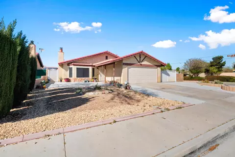 1851 Nessa Dr, Lancaster, CA 93535 photo 3