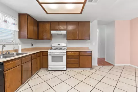 1851 Nessa Dr, Lancaster, CA 93535 photo 10