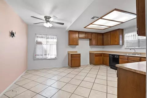 1851 Nessa Dr, Lancaster, CA 93535 photo 8