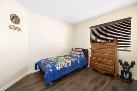 1824 E Norberry St, Lancaster, CA 93535 photo 6