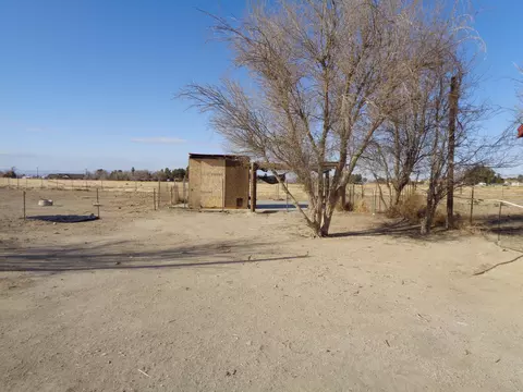 4466 E Lancaster Blvd, Lancaster, CA 93535 photo 3