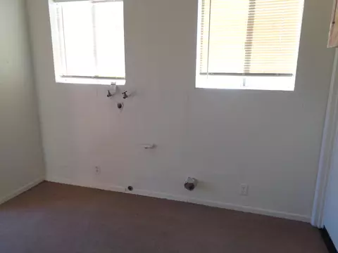 4466 E Lancaster Blvd, Lancaster, CA 93535 photo 9