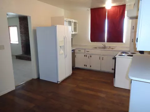 4466 E Lancaster Blvd, Lancaster, CA 93535 photo 12