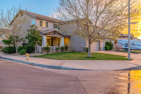 6046 Ryans Pl, Lancaster, CA 93536 photo 3