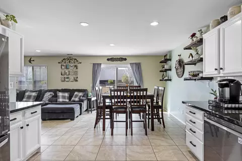 912 Aleah Ln, Tehachapi, CA 93561 photo 13
