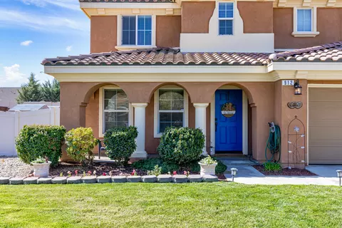 912 Aleah Ln, Tehachapi, CA 93561 photo 3