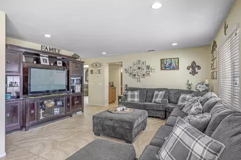 912 Aleah Ln, Tehachapi, CA 93561 photo 9