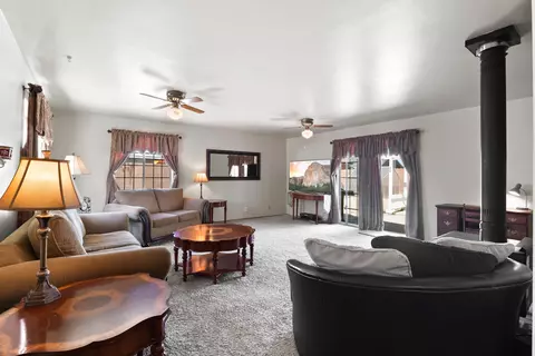 44703 Gingham Ave, Lancaster, CA 93535 photo 5