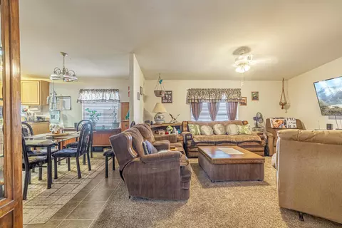 2121 Avenue I E #SPC 33, Lancaster, CA 93535 photo 17