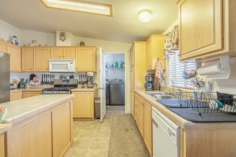 2121 Avenue I E #SPC 33, Lancaster, CA 93535 photo 11