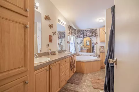 2121 Avenue I E #SPC 33, Lancaster, CA 93535 photo 9