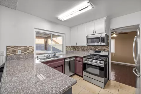 44003 Andale Ave, Lancaster, CA 93535 photo 15