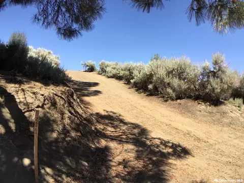 26461 Winchester Ct, Tehachapi, CA 93561 photo 1