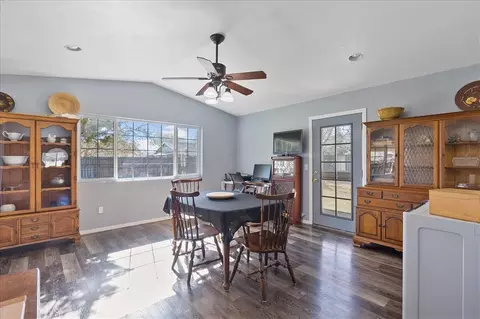 21310 Santa Barbara Dr, Tehachapi, CA 93561 photo 10