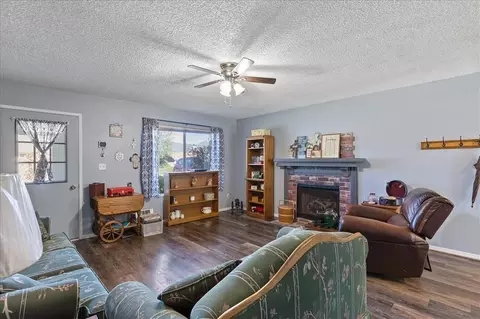 21310 Santa Barbara Dr, Tehachapi, CA 93561 photo 6