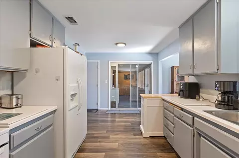 21310 Santa Barbara Dr, Tehachapi, CA 93561 photo 9