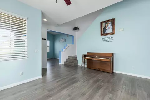 44022 Marbella St, Lancaster, CA 93536 photo 3