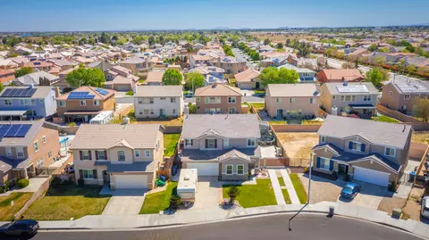 44022 Marbella St, Lancaster, CA 93536 photo 50