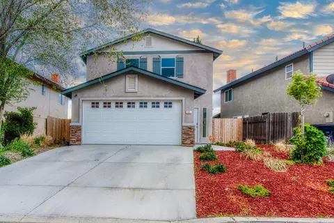 407 Jonathan Pl, Tehachapi, CA 93561 photo 2