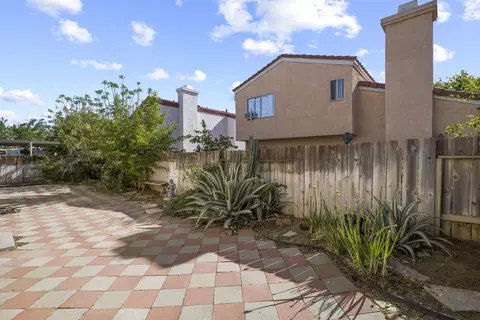 37636 19th St E, Palmdale, CA 93550 photo 32