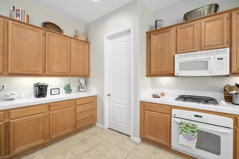 3033 Albret St, Lancaster, CA 93536 photo 16
