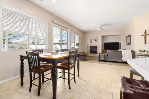3033 Albret St, Lancaster, CA 93536 photo 9
