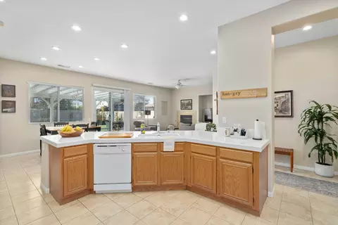 3033 Albret St, Lancaster, CA 93536 photo 14