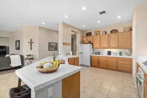 3033 Albret St, Lancaster, CA 93536 photo 12