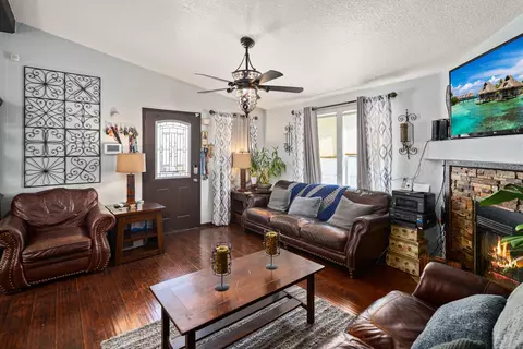 45465 25th St E #165, Lancaster, CA 93535 photo 4