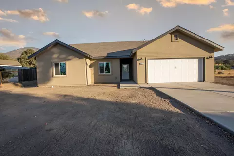 21630 Foothill Dr, Tehachapi, CA 93561 photo 1