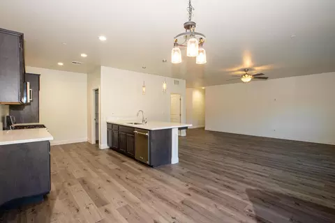 21630 Foothill Dr, Tehachapi, CA 93561 photo 4
