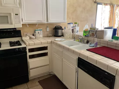 45904 York Pl, Lancaster, CA 93534 photo 5