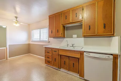 907 Black Oak Dr, Tehachapi, CA 93561 photo 10