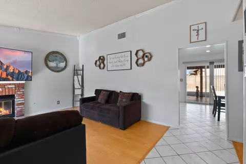 37544 17th St E, Palmdale, CA 93550 photo 7