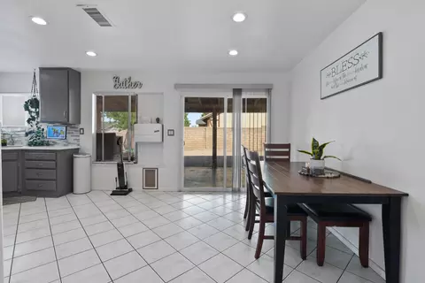 37544 17th St E, Palmdale, CA 93550 photo 8