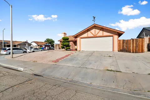 37544 17th St E, Palmdale, CA 93550 photo 3