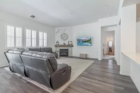 43860 Windrose Pl, Lancaster, CA 93536 photo 9