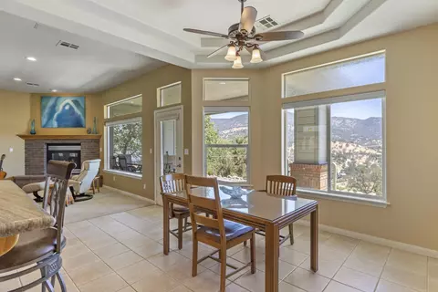 24105 Woodbine Ct, Tehachapi, CA 93561 photo 14