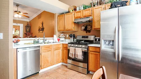43828 Tranquility Ct, Lancaster, CA 93535 photo 6