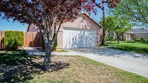 43828 Tranquility Ct, Lancaster, CA 93535 photo 20