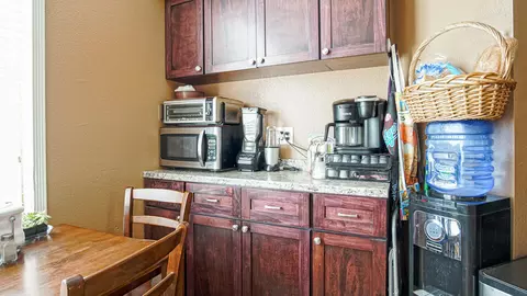 43828 Tranquility Ct, Lancaster, CA 93535 photo 9