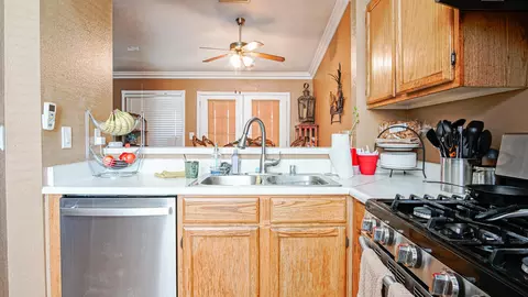 43828 Tranquility Ct, Lancaster, CA 93535 photo 8