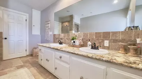 44615 Lowtree Ave, Lancaster, CA 93534 photo 4