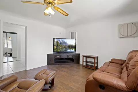 43131 E 7th St, Lancaster, CA 93535 photo 8