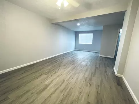 2889 Laurel St, Rosamond, CA 93560 photo 5