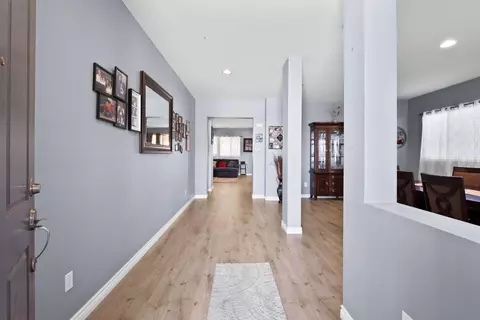 6490 Tuscan Ct, Palmdale, CA 93552 photo 3