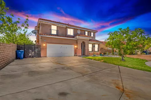 6490 Tuscan Ct, Palmdale, CA 93552 photo 2